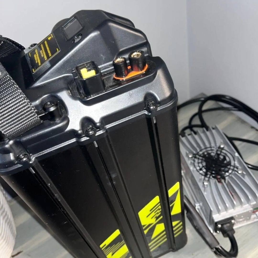 photo_6010390806575300155_y