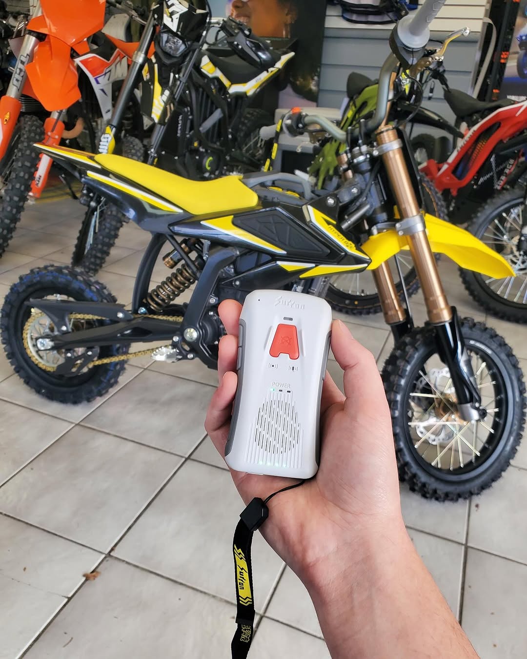 18FEBA13-20C4-4A4C-BDDA-34A290364ACB 2